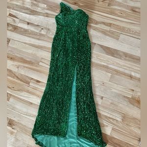 Size 4 Green sparkle